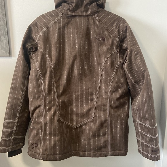 The North Face Brown Ski & Snow Jacket - Picture 5 of 9